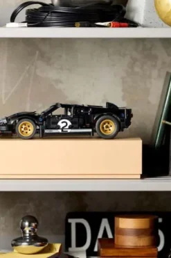 LEGO® Technic 1966 Ford GT40 MKII-racerbil 42223
