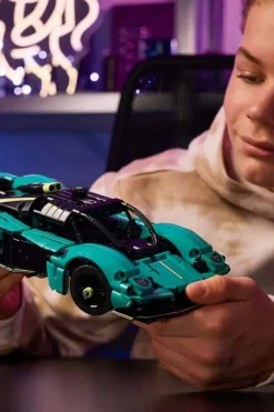 LEGO® Technic™ Aston Martin Valkyrie 42208