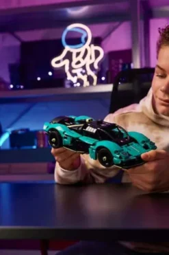 LEGO® Technic™ Aston Martin Valkyrie 42208