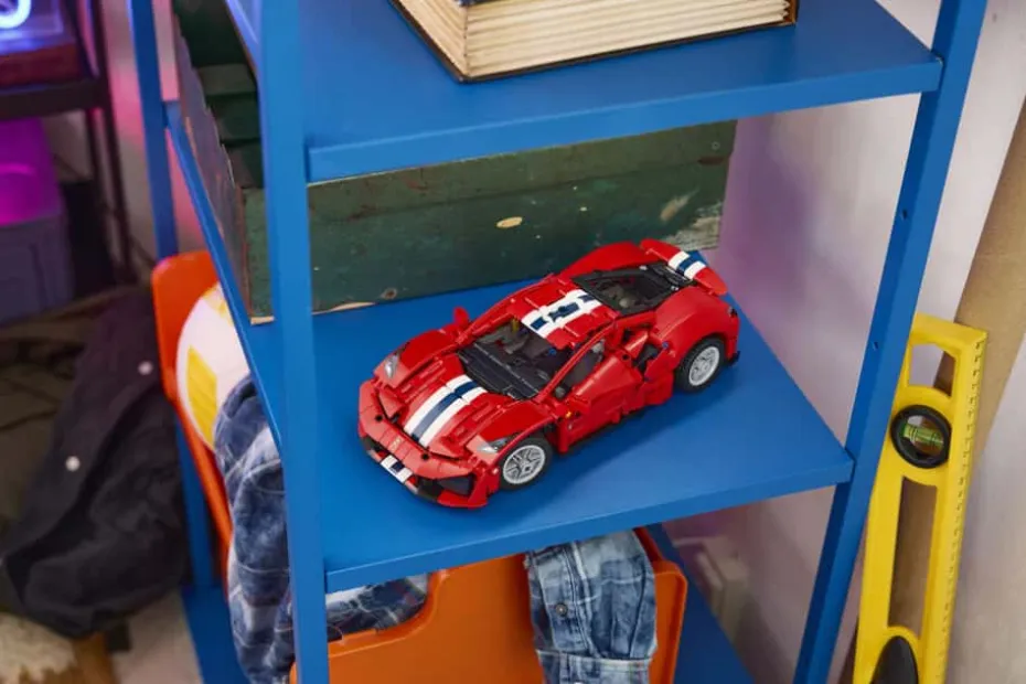 LEGO® Technic Ferrari 488 PISTA-bil 42235
