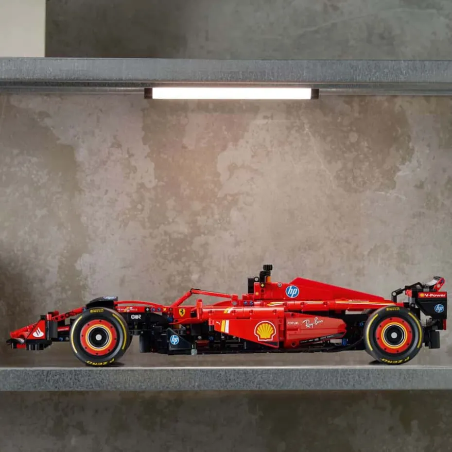LEGO® Technic Ferrari SF-24 F1-bil 42207