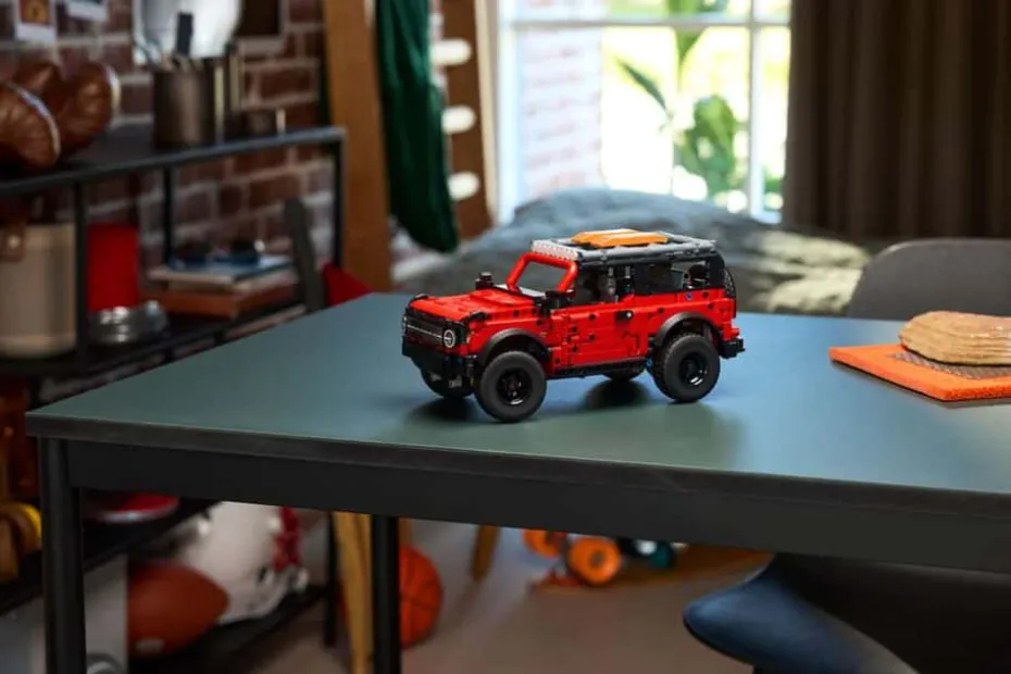 LEGO® Technic Ford Bronco® SUV 42213
