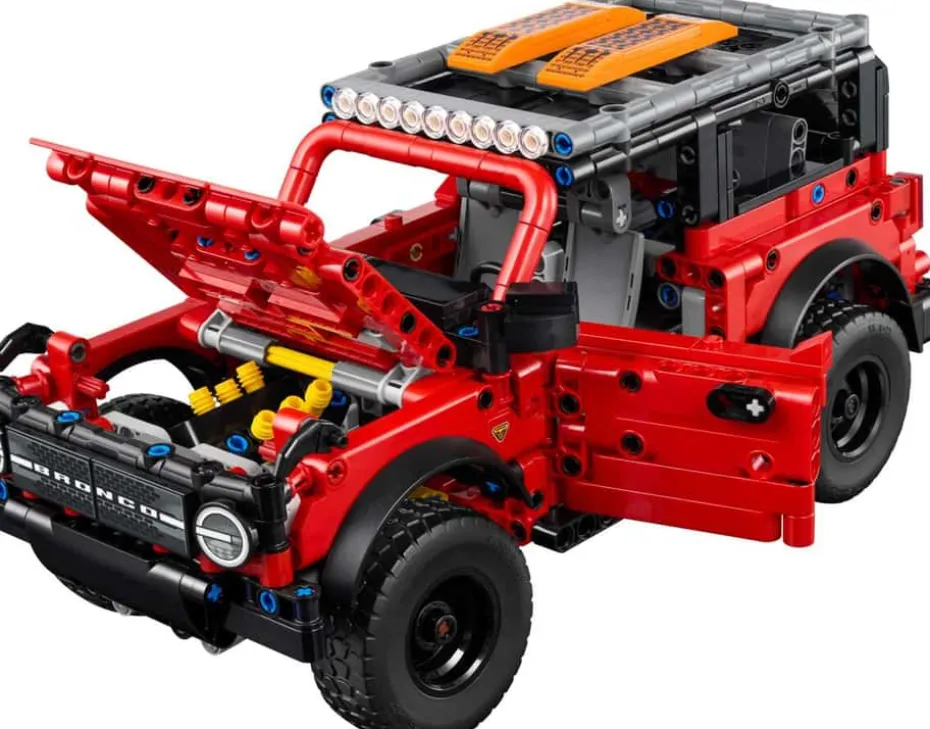 LEGO® Technic Ford Bronco® SUV 42213