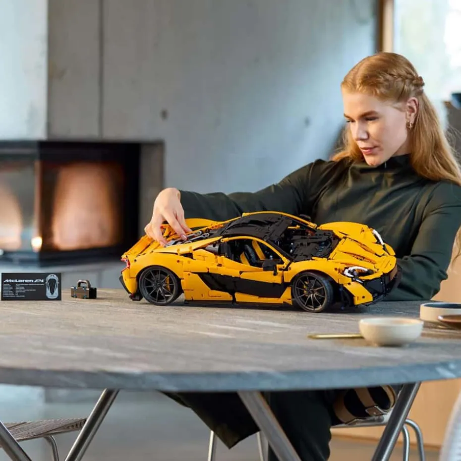 LEGO® Technic McLaren P1™ 42172