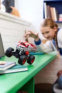 LEGO® Technic Monster Jam™ ThunderROARus™ med pullback-funksjon 42200