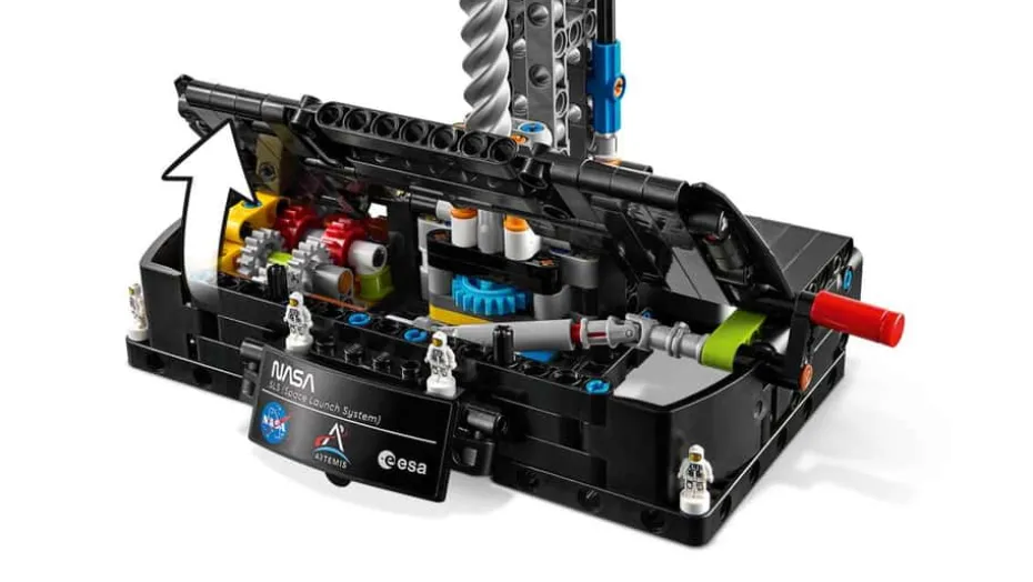 LEGO® Technic NASA Artemis SLS-rakett 42221