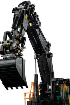LEGO® Technic Volvo EC500 Hybrid gravemaskin 42215