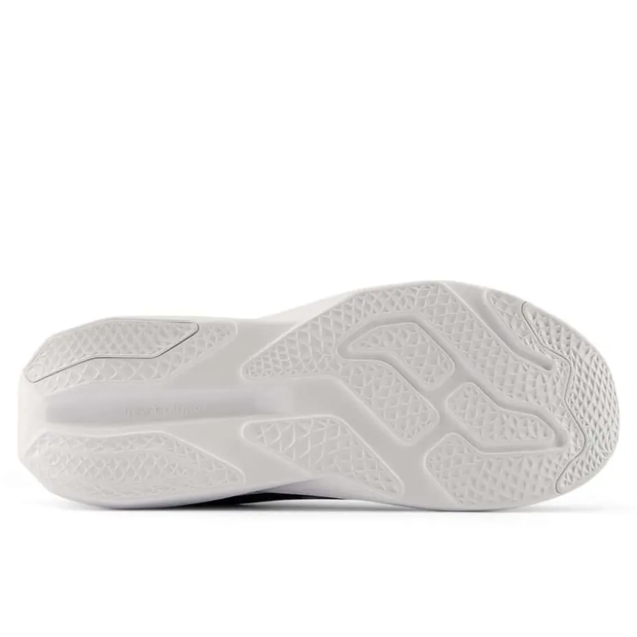 New Balance 413v3 sneakers herre
