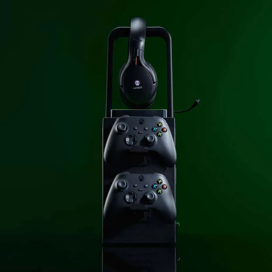 numskull® Official Xbox Gaming Locker (LED Version)