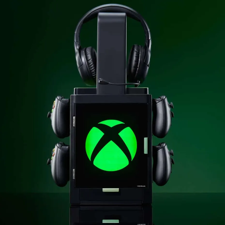 numskull® Official Xbox Gaming Locker (LED Version)