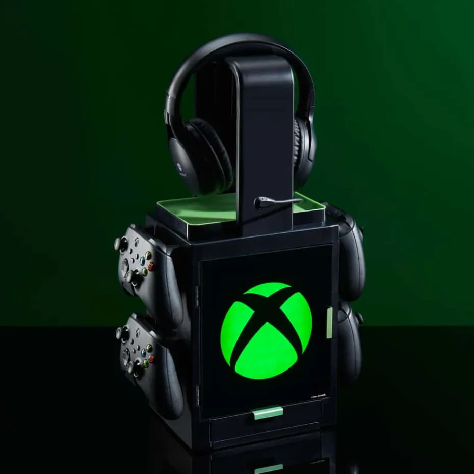 numskull® Official Xbox Gaming Locker (LED Version)