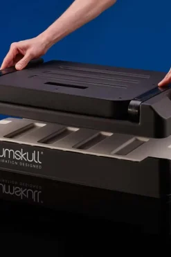 numskull® Official PS5-Inspired stol med oppbevaringsboks