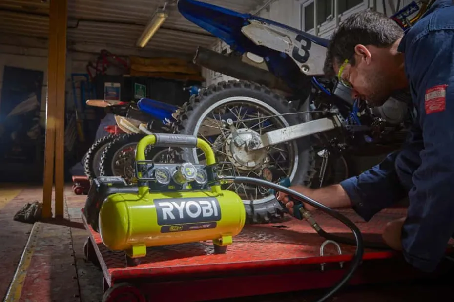 Ryobi ONE+ R18AC-0 luftkompressor u/batteri