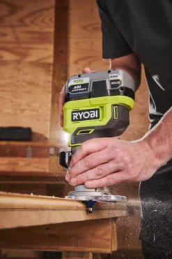 Ryobi ONE+ RTR18-0 overfreser u/batteri