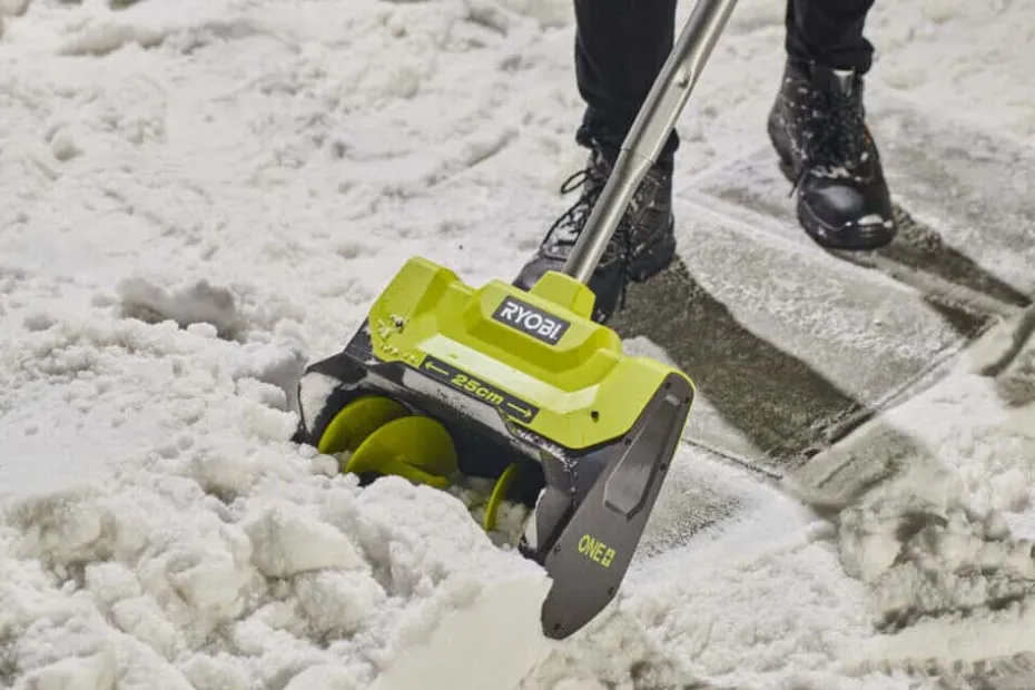 Ryobi ONE+™ RY18ST25A-0 snøslynge u/batteri