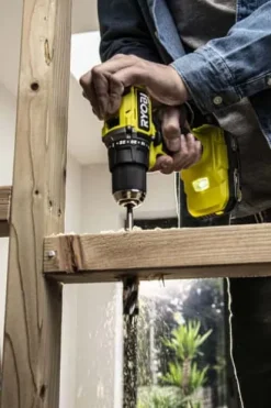 Ryobi ONE+ HP RDD18C-2C20SA32HP bor/skrutrekker m/2 batterier