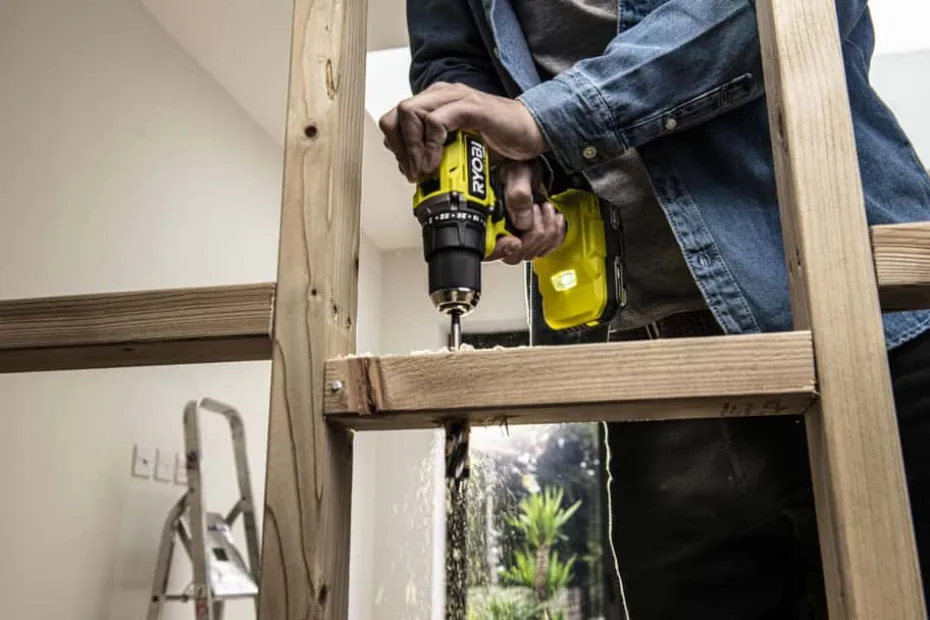 Ryobi ONE+ HP RDD18C-2C20SA32HP bor/skrutrekker m/2 batterier