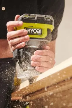 Ryobi ONE+ HP RTR18C-0 overfreser u/batteri