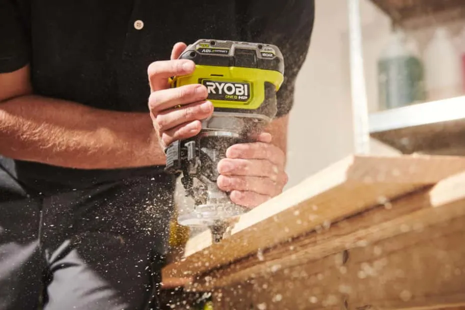 Ryobi ONE+ HP RTR18C-0 overfreser u/batteri