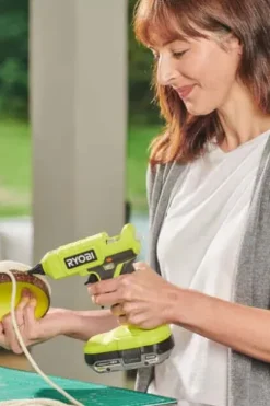 Ryobi ONE+ RGLU18-0 limpistol u/batteri