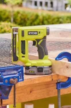 Ryobi ONE+ R18ST50-0 stiftepistol u/batteri