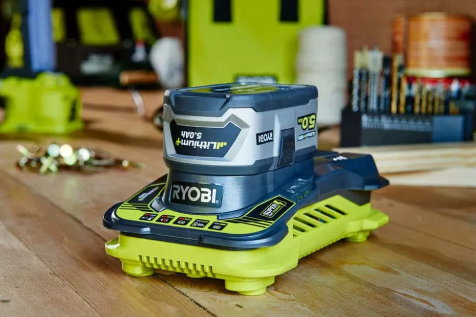 Ryobi RC18150 18V lader