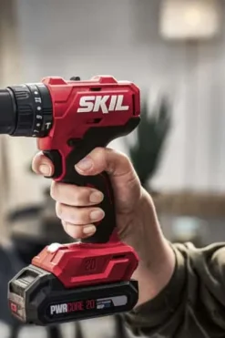 Skil 3021 RC bil og slagdrill m/batteri