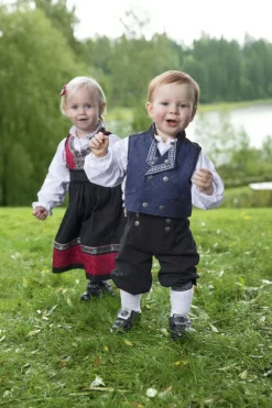 Småtroll Iver festdrakt baby