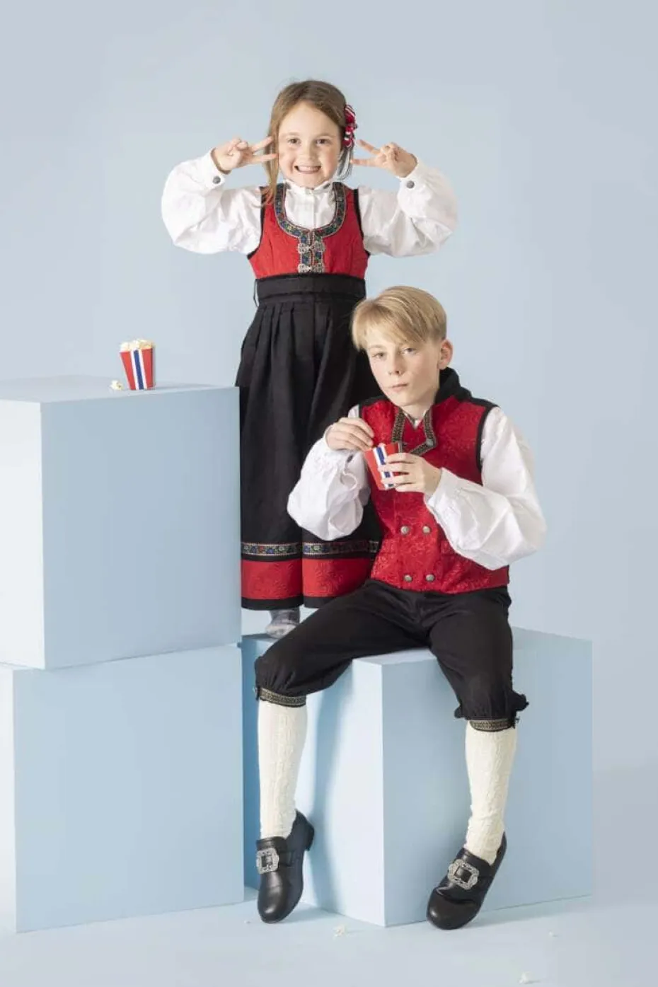 Småtroll Nora festdrakt barn