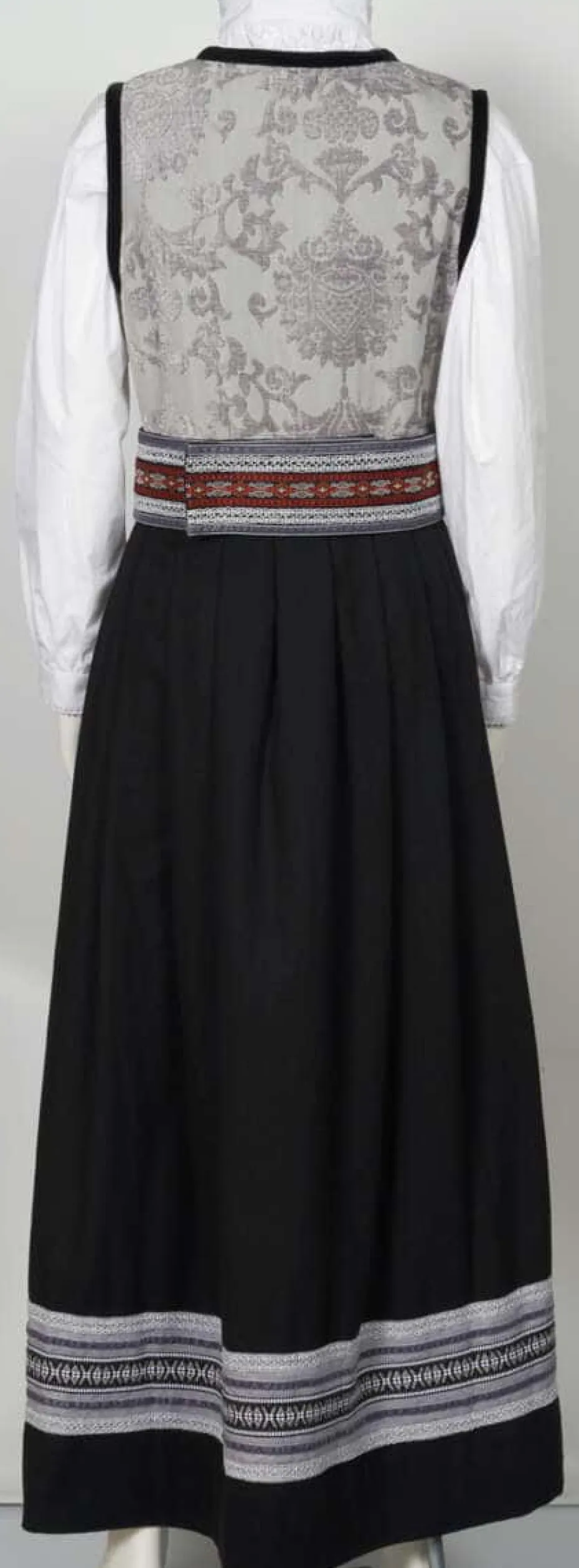 Solveig festdrakt dame