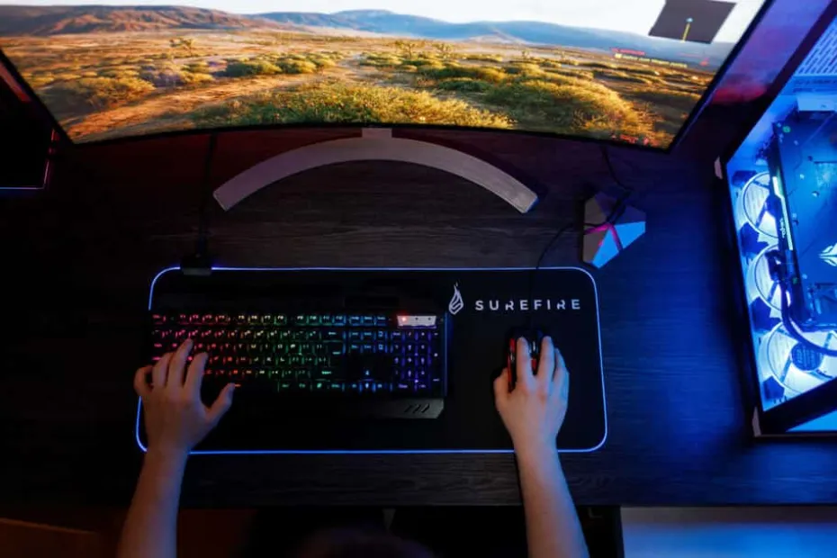 SureFire Silent Flight RGB-680 gamingmusematte