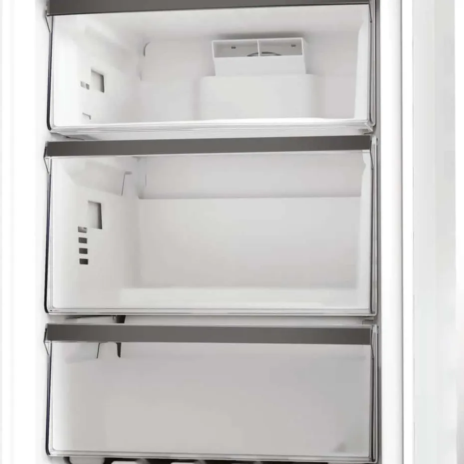 Whirlpool WHKH1361W4E kombiskap